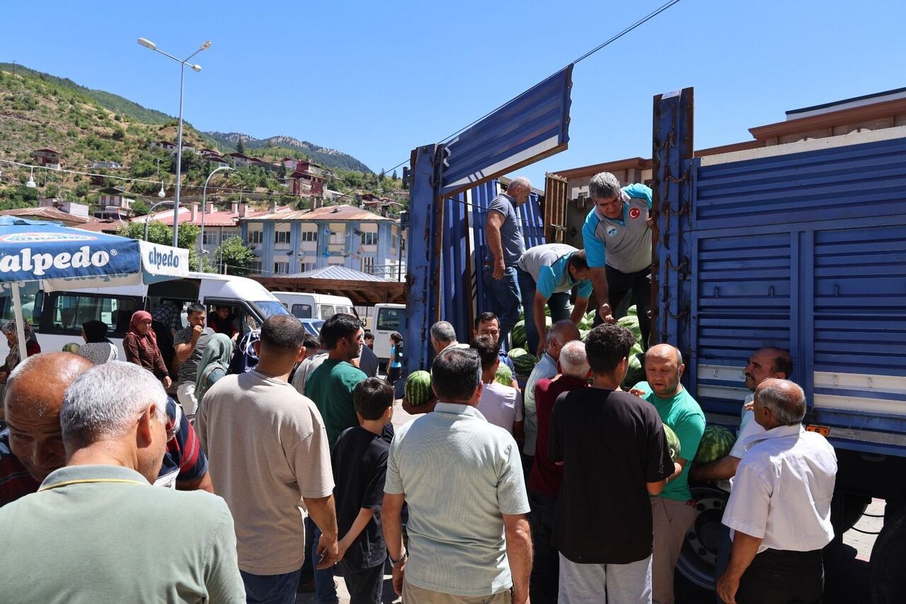 20 Ton Karpuz Ücretsiz Dağıtıldı (6)