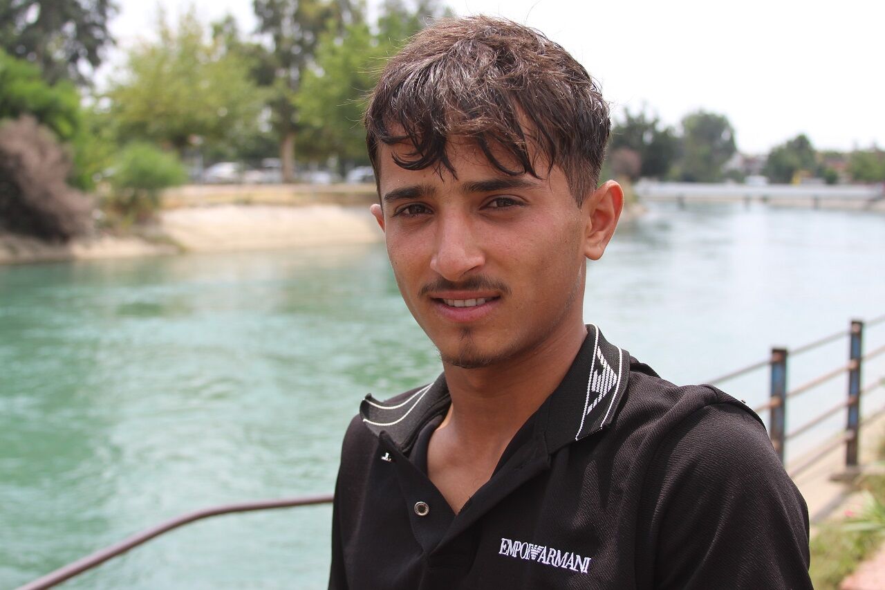 Adana’da 40 Derece Sıcakta Halk Sulama Kanallarına Akın Etti (1)