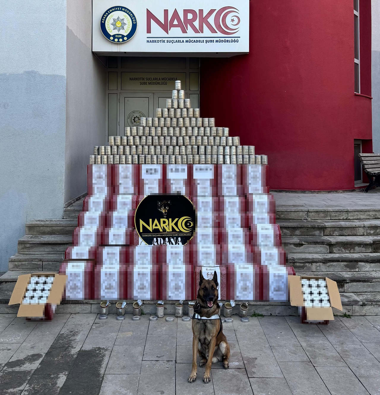 Adana’da Kahve Kutularında 825 Kilo Yasaklı Madde Yakalandı (4)