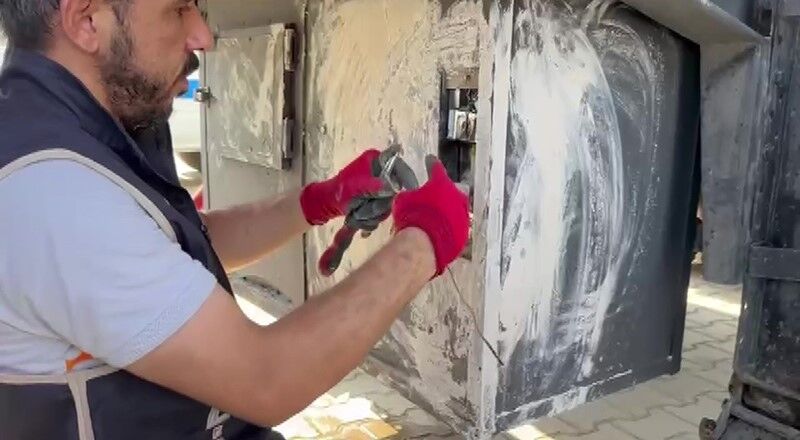 Adana’da Tankerden 19 Bin Paket Kaçak Sigara Çıktı 1 Tutuklama (2)