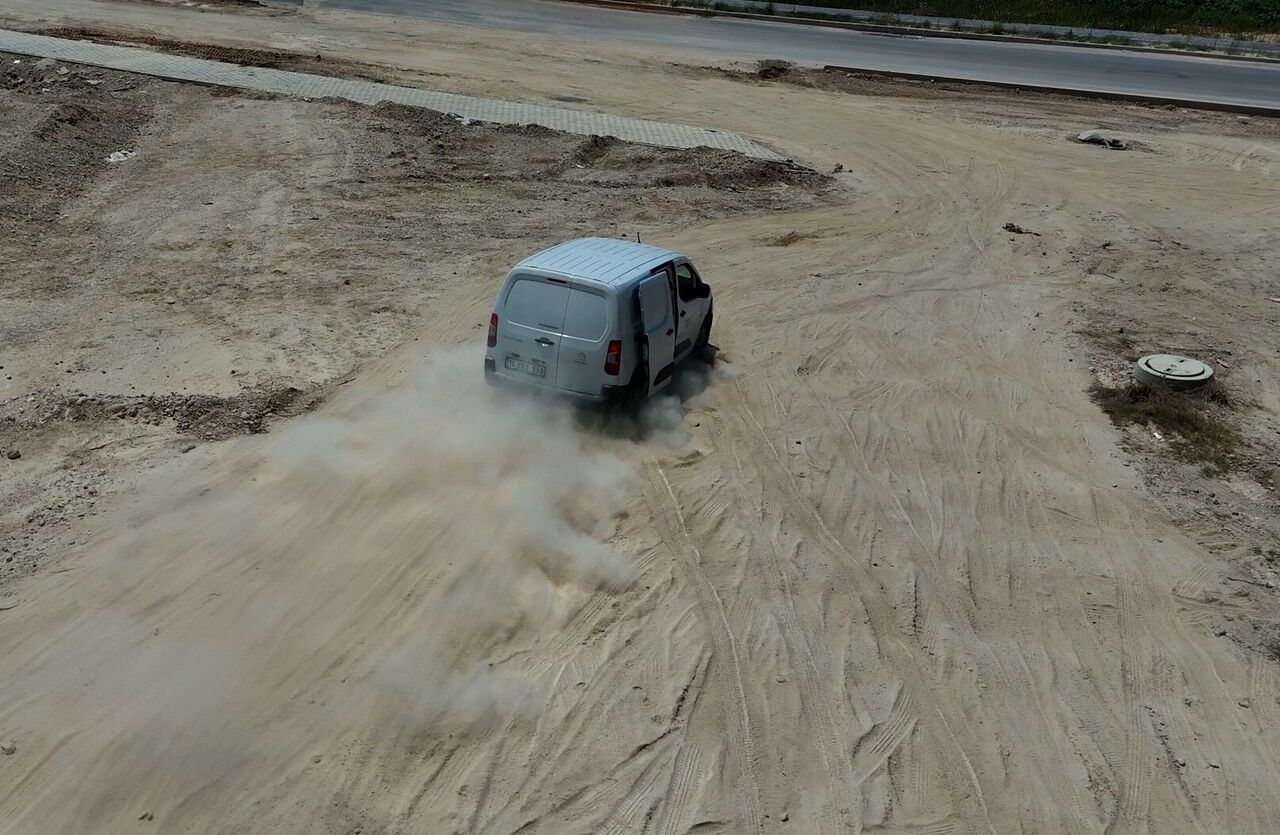 Adana’nın Sarıçam İlçesinde Yıllardır Bitmeyen Yol Vatandaşı İsyan Ettirdi (3)