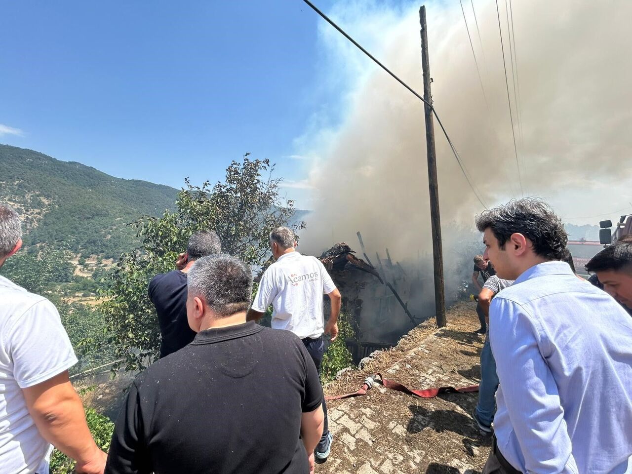 Akseki’de Anız Yangını 100 Yıllık Düğmeli Evleri Kül Etti (5)