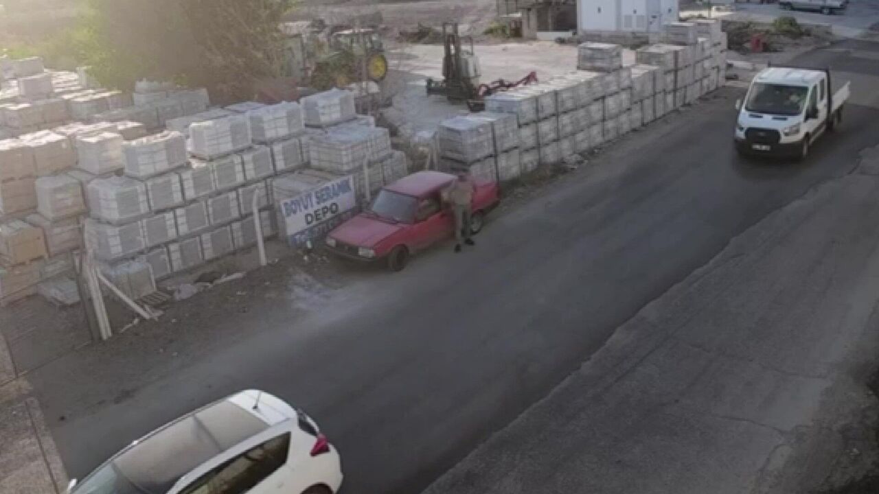 Alkollüydüm, Neden Çaldığımı Hatırlamıyorum Dedi, 2 Ayrı Araç Hırsızlığından Tutuklandı (1)