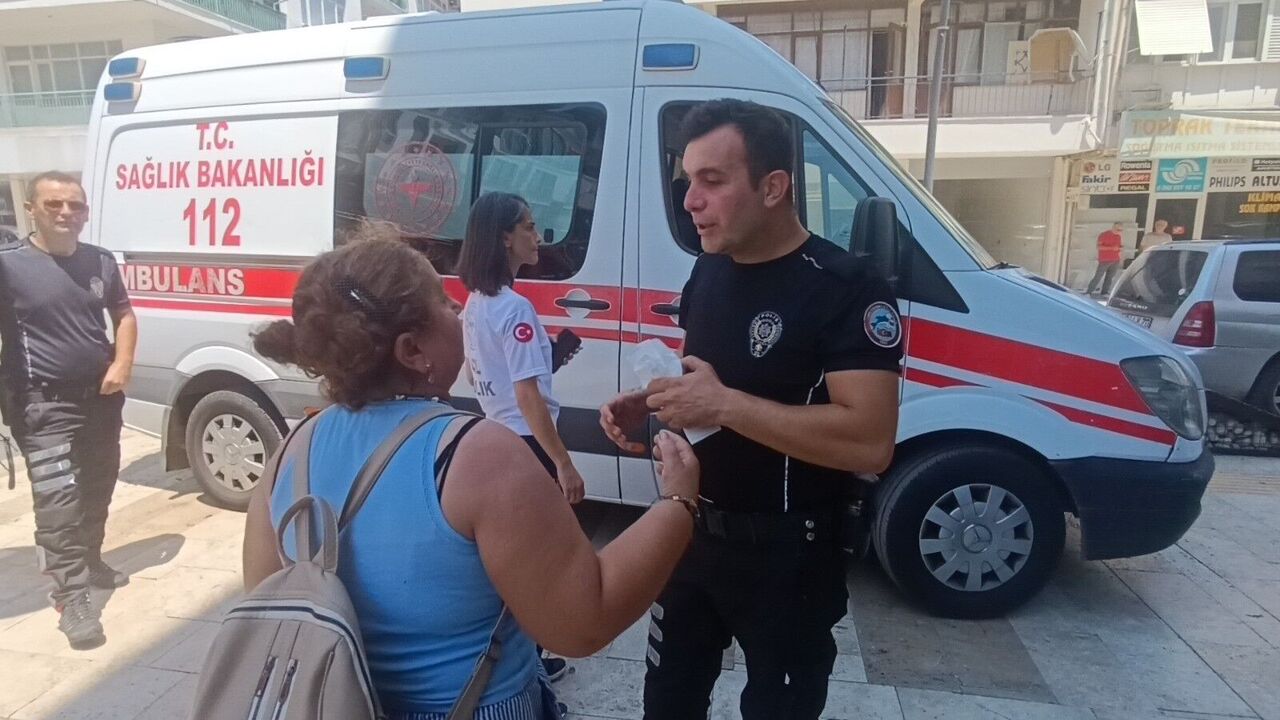 Annemin Hayatından Endişe Ediyorum Dedi, Ambulans, Itfaiye Ve Polis Ekipleri Alarma Geçti (3)