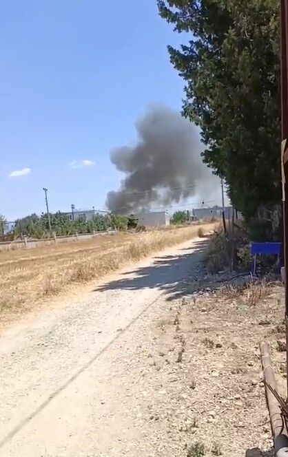 Antalya Aksu’da Yangın Ağaçlar Ve Seralar Zarar Gördü (7)