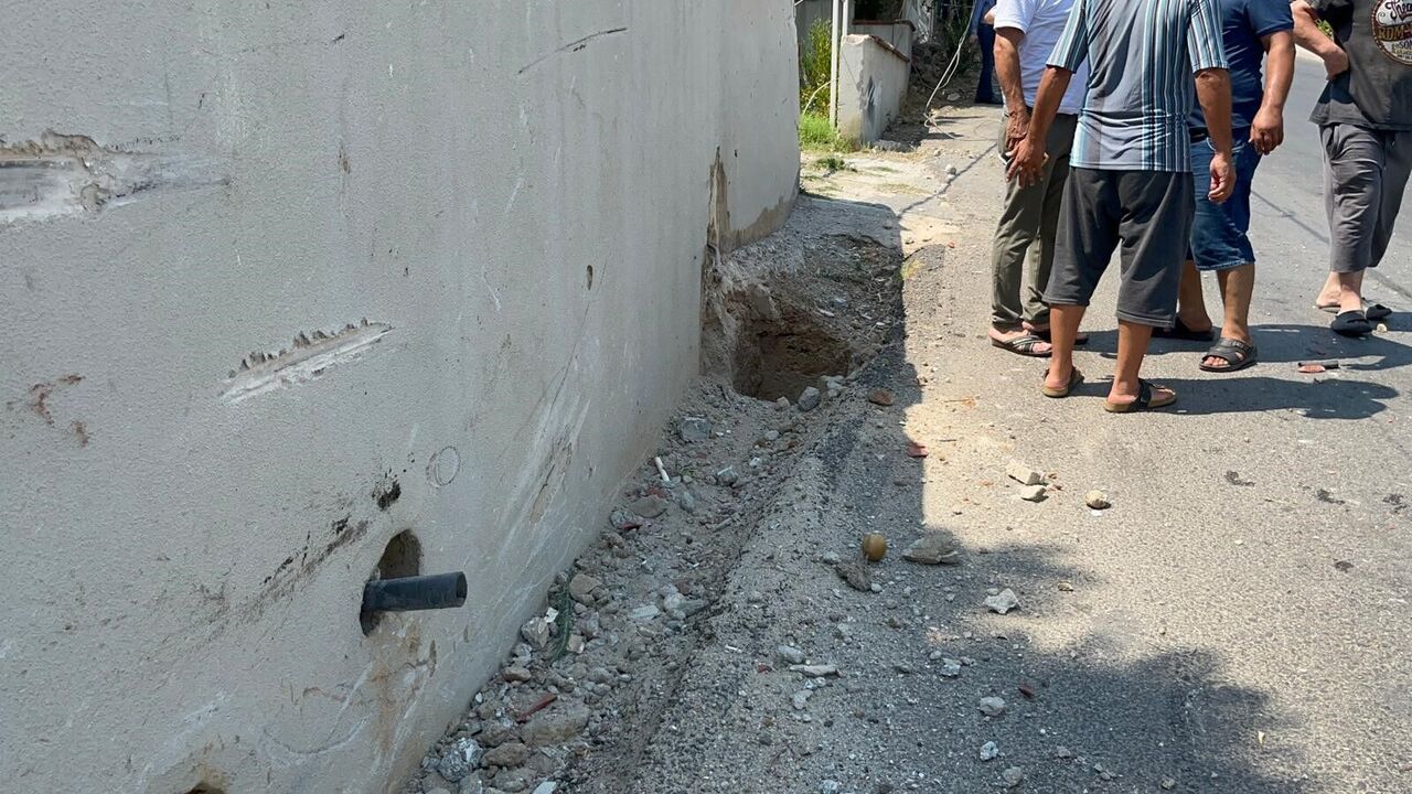 Antalya Alanya'da Freni Boşalan Çöp Kamyonu 2 Araca Çarptı, Yangın Çıktı (5)