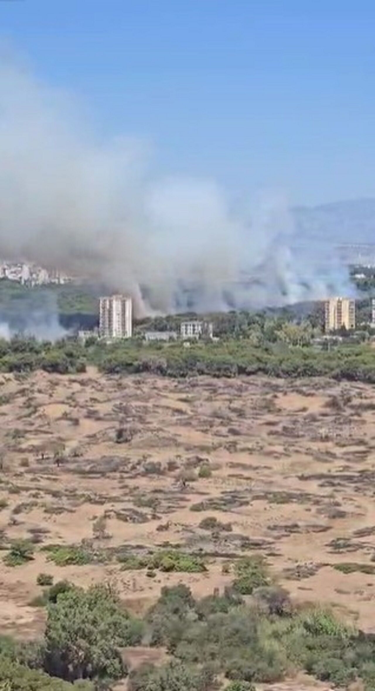 Antalya Lara'da Orman Yangını Ekipler Alarmda (1)-2