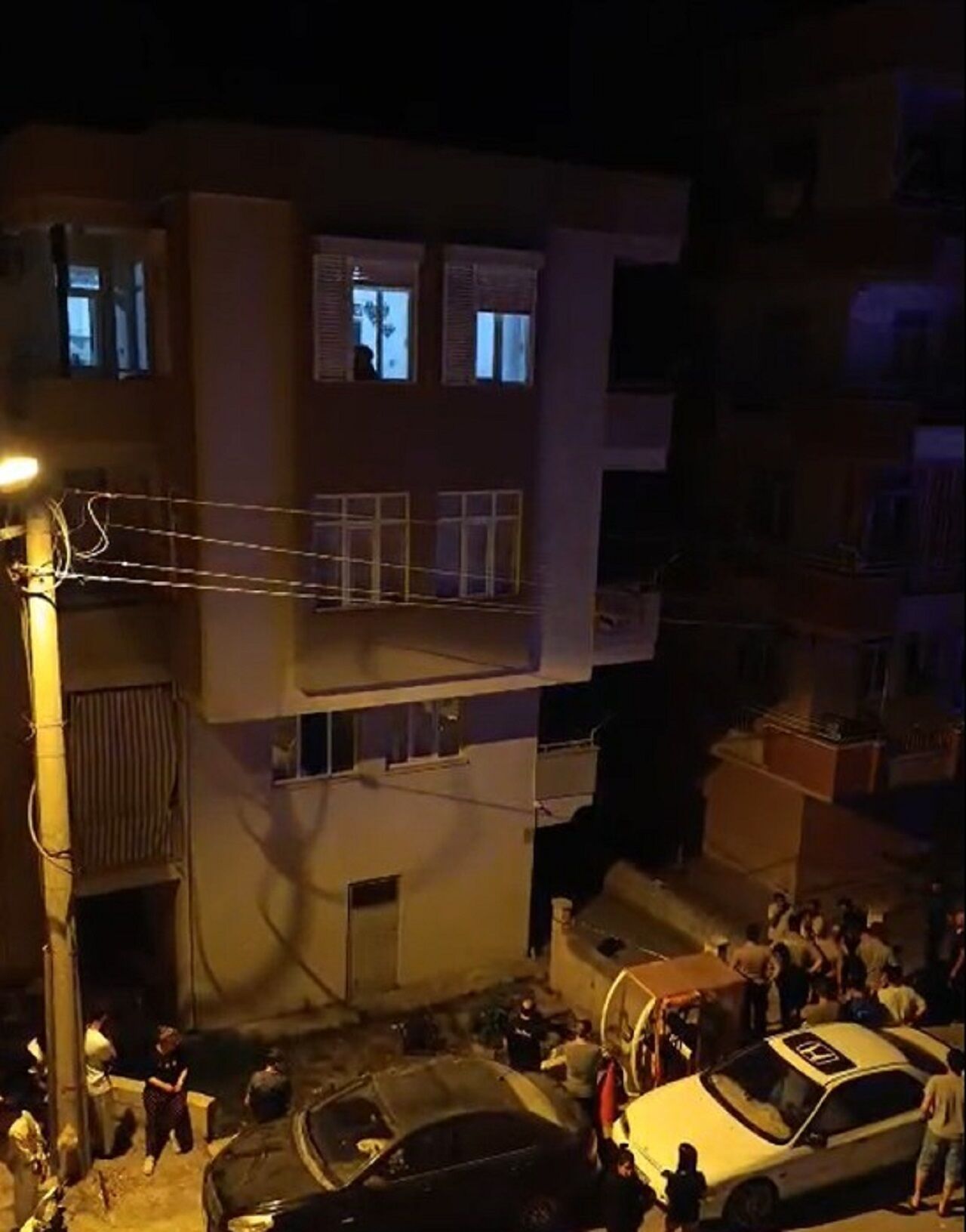 Antalya'da Kız Kardeşini 14 Bıçak Darbesiyle Öldürdü (1)