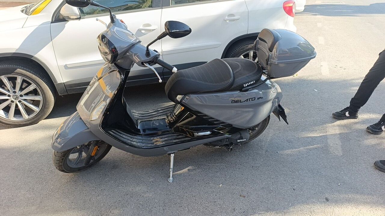 Antalya’da Motosiklet Kazası Sürücü Devrildi, Yardıma Vatandaşlar Koştu (4)