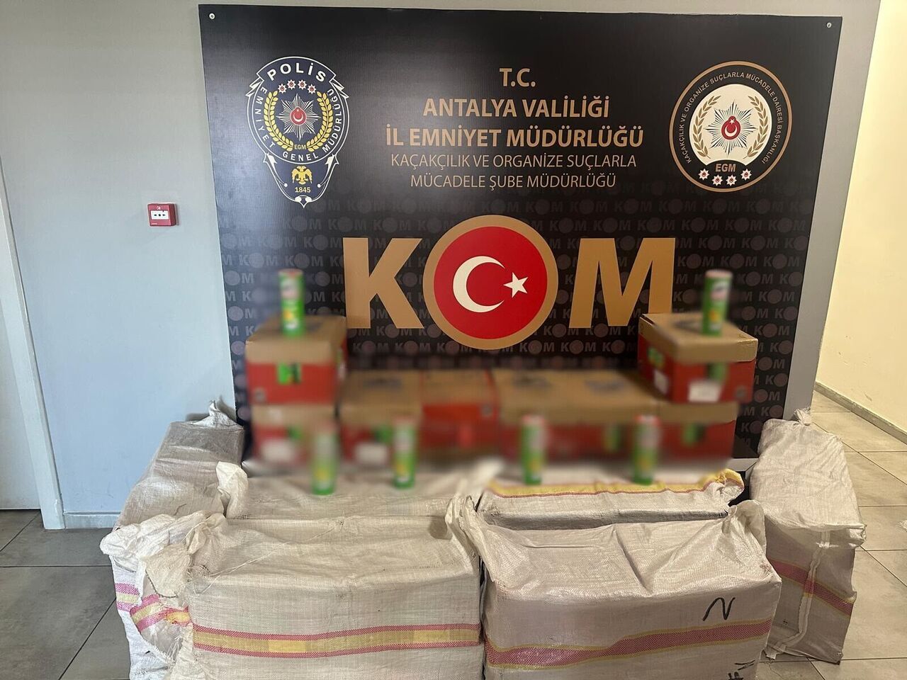 Antalya'da Rüşvet Ve Kaçakçılık Operasyonları 2 Tutuklama (4)