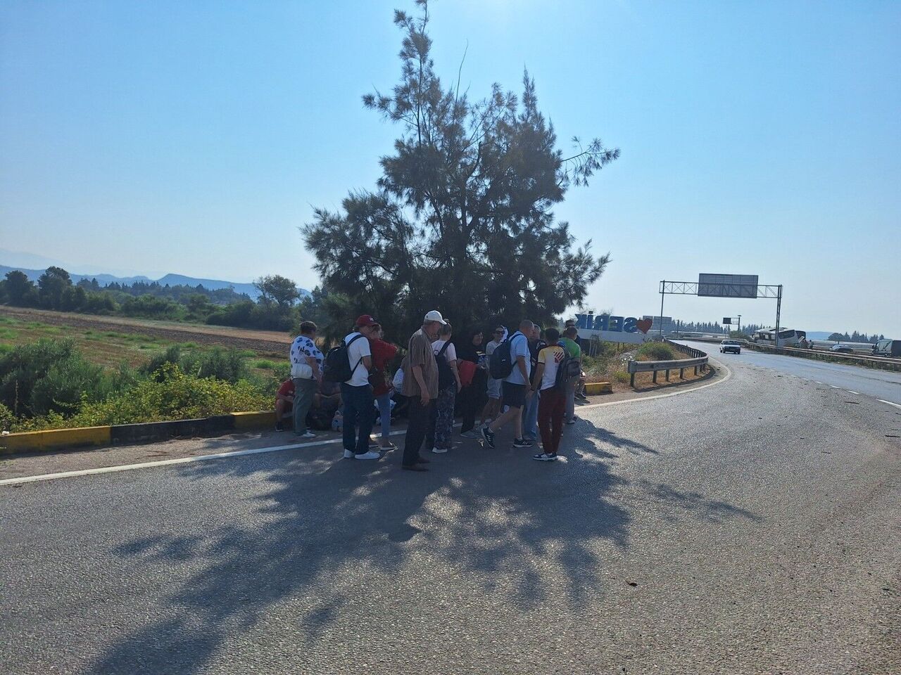 Antalya’da Tur Otobüsü Faciası Son Anda Önledi 34 Yolcu Mucizevi Şekilde Kurtuldu (2)