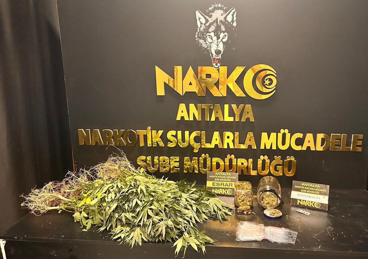 Antalya'da Yasa Dışı Madde Operasyonlarında 20 Tutuklama (7)