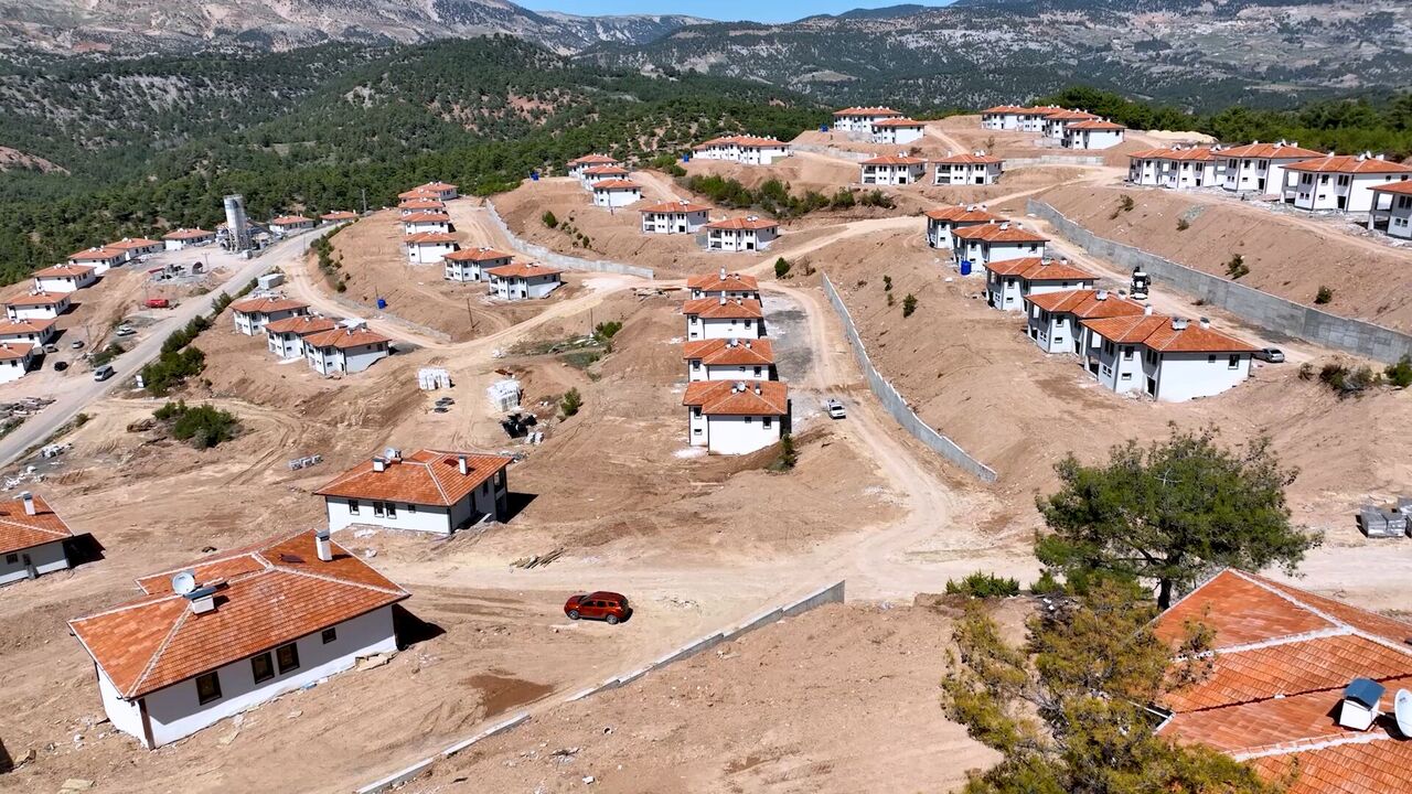 B A K A N K U R U M A S R I N I N S A S I N D A 300 B I N I N C I 838983 248647