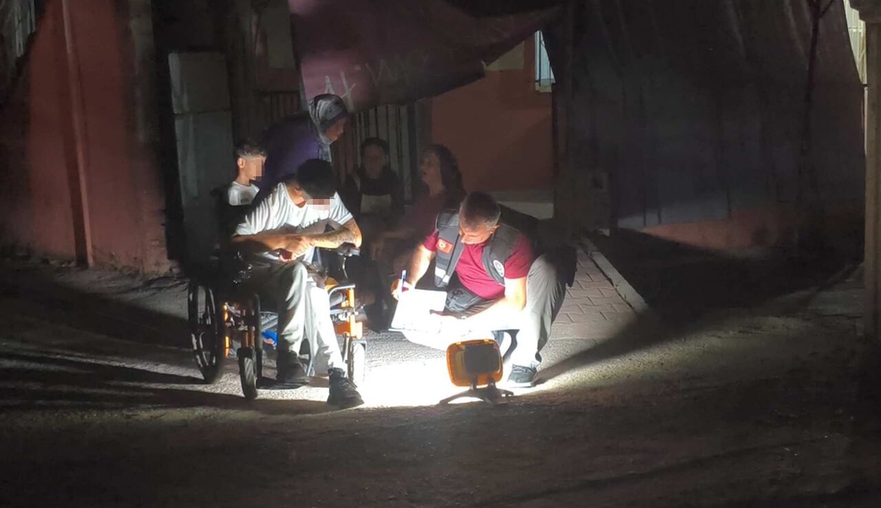 Çıkan Tartışmada Kendi Silahından Çıkan Kurşunla Yaralandı (3)