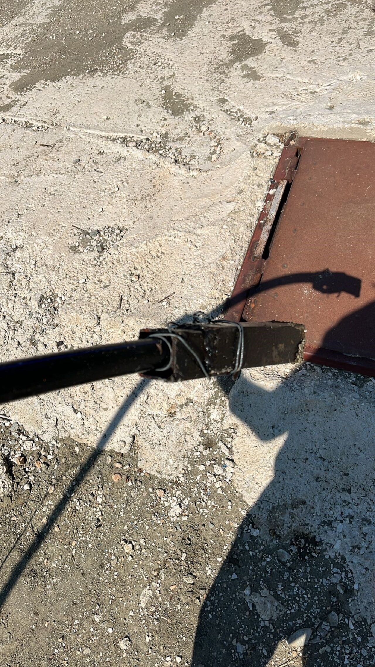 Depodan Izinsiz Su Çekimini Denetleyen Personelin Burnunu Kırdı (3)