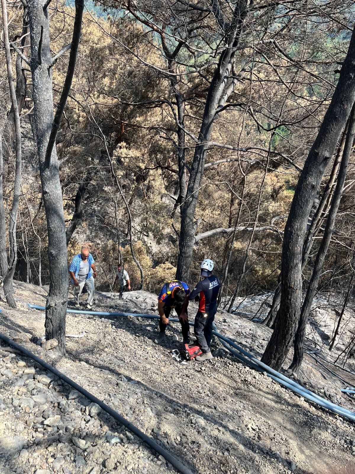 Dörtyol’da Uçurumdan Düşen Şahıs Yaralandı (4)