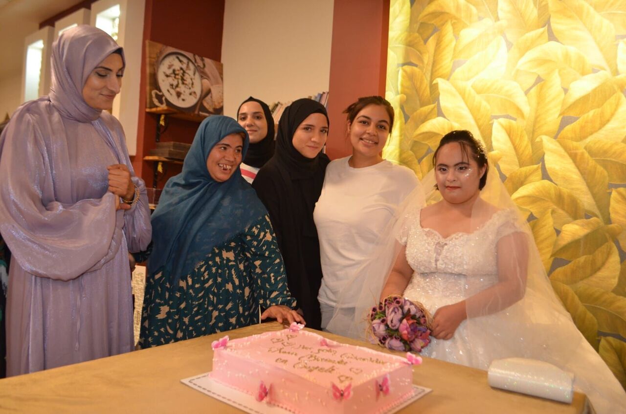 Down Sendromlu Nisan Nur'un Gelinlik Hayali Gerçek Oldu (5)