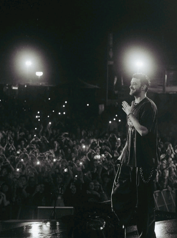 Duygu Özaslan'ın İsyanı Gündem Oldu Justin Timberlake Konserinde Neler Yaşandı (1)