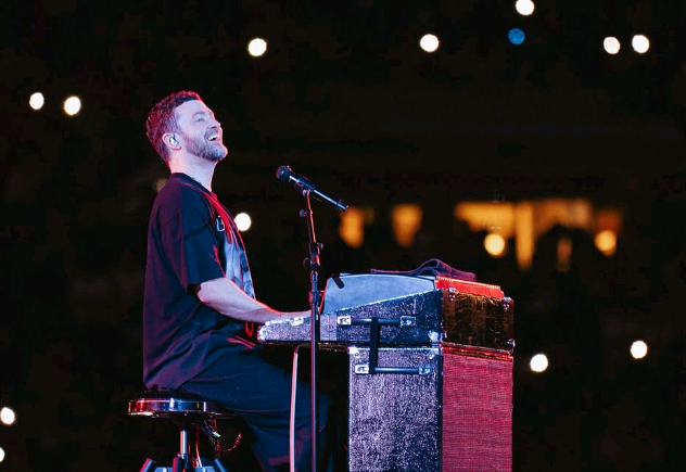 Duygu Özaslan'ın İsyanı Gündem Oldu Justin Timberlake Konserinde Neler Yaşandı (3)