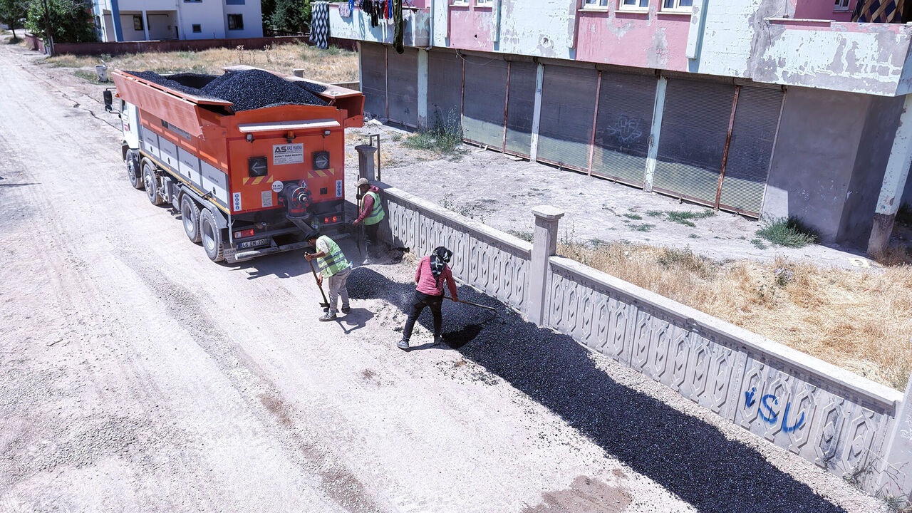 Elbistan'ın Yolları Yenileniyor Kaski̇'den Altyapı Sonrası Büyük Hamle (6)