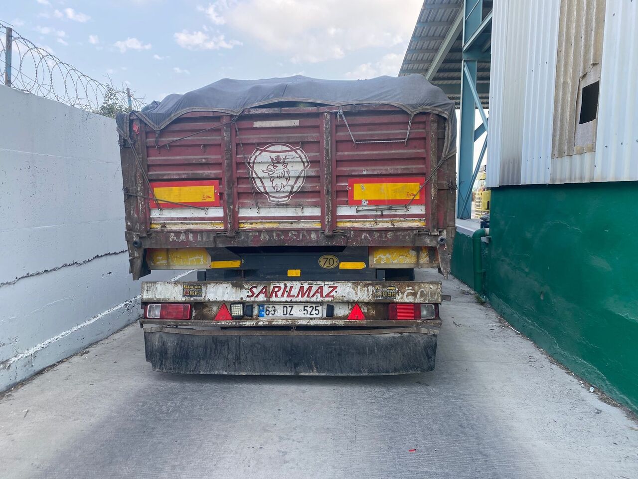 Elektrik Direğine Çarpan Tır, Trafiği Tehlikeye Soktu (6)