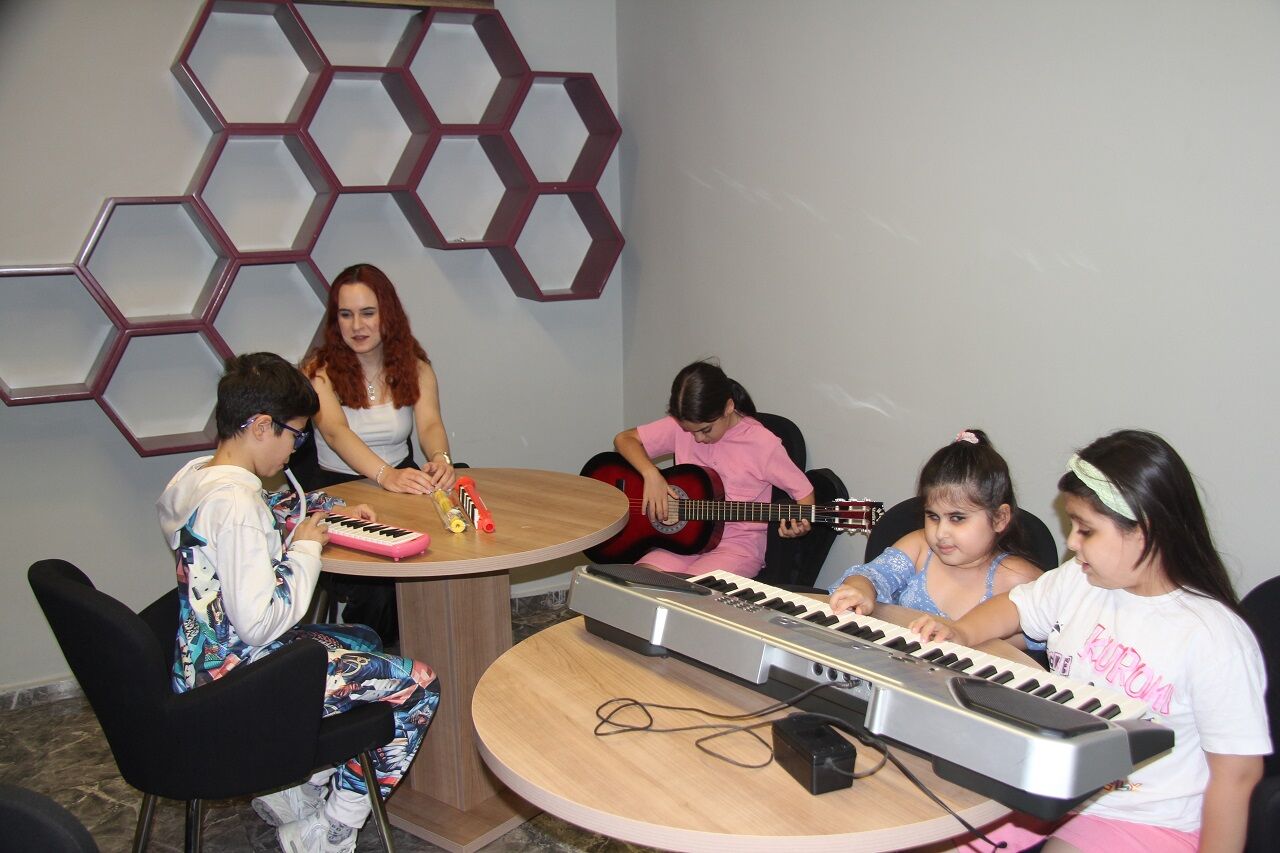 Engelsiz Nota Karanlık Dünyaya Işık (6)