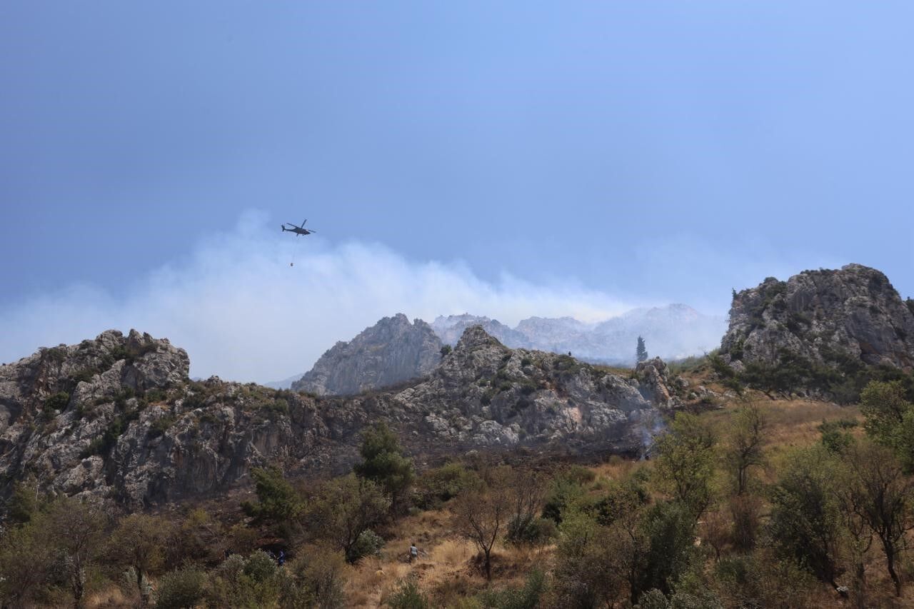 Evini Alevlerden Kurtarmaya Çalışırken Eli Kırıldı Hataylı Gencin Fedakârlığı Yürek Burktu (1)