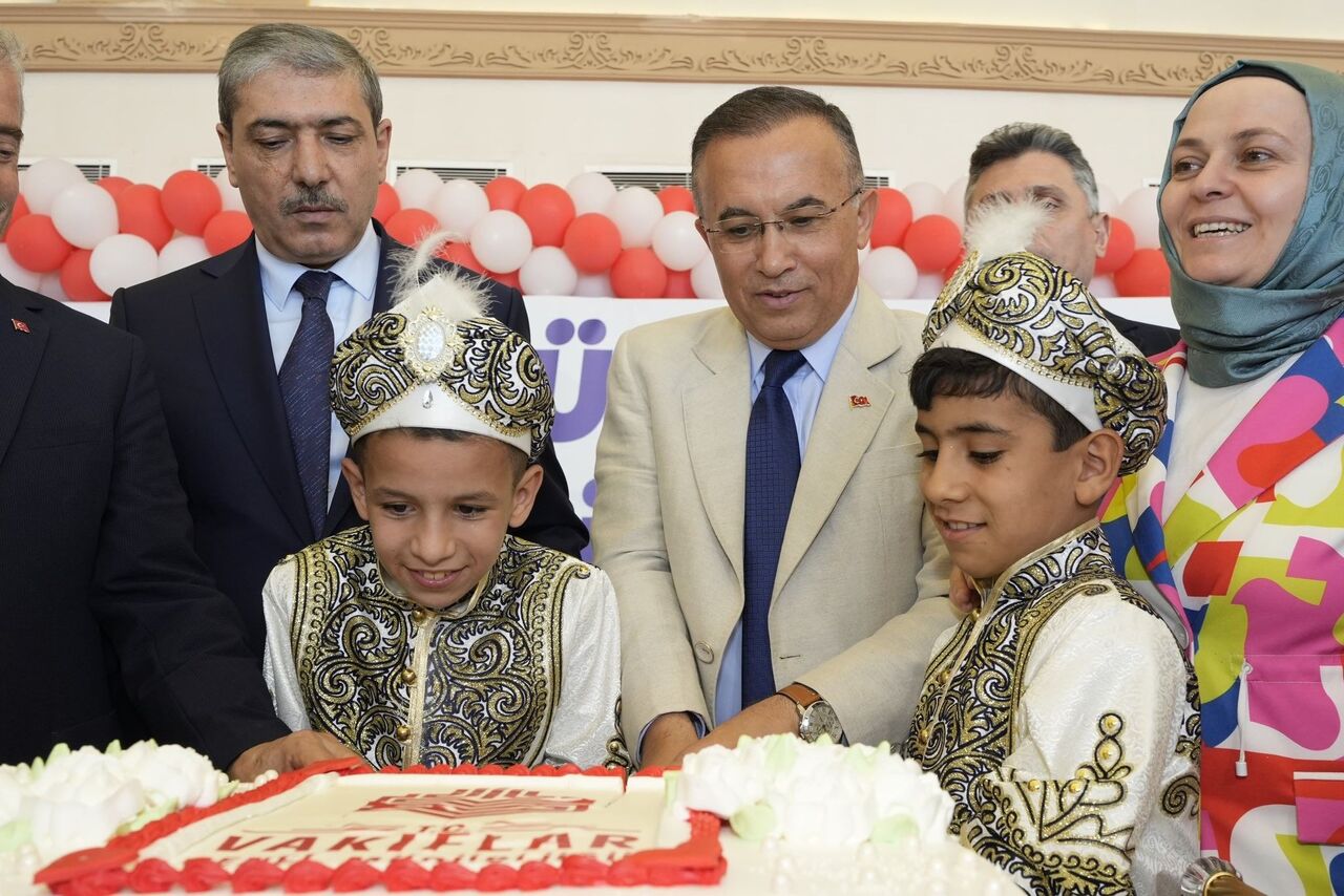 Gaziantep Vakıflar Bölge Müdürlüğü 25 Çocuğu Sünnet Ettirdi (3)