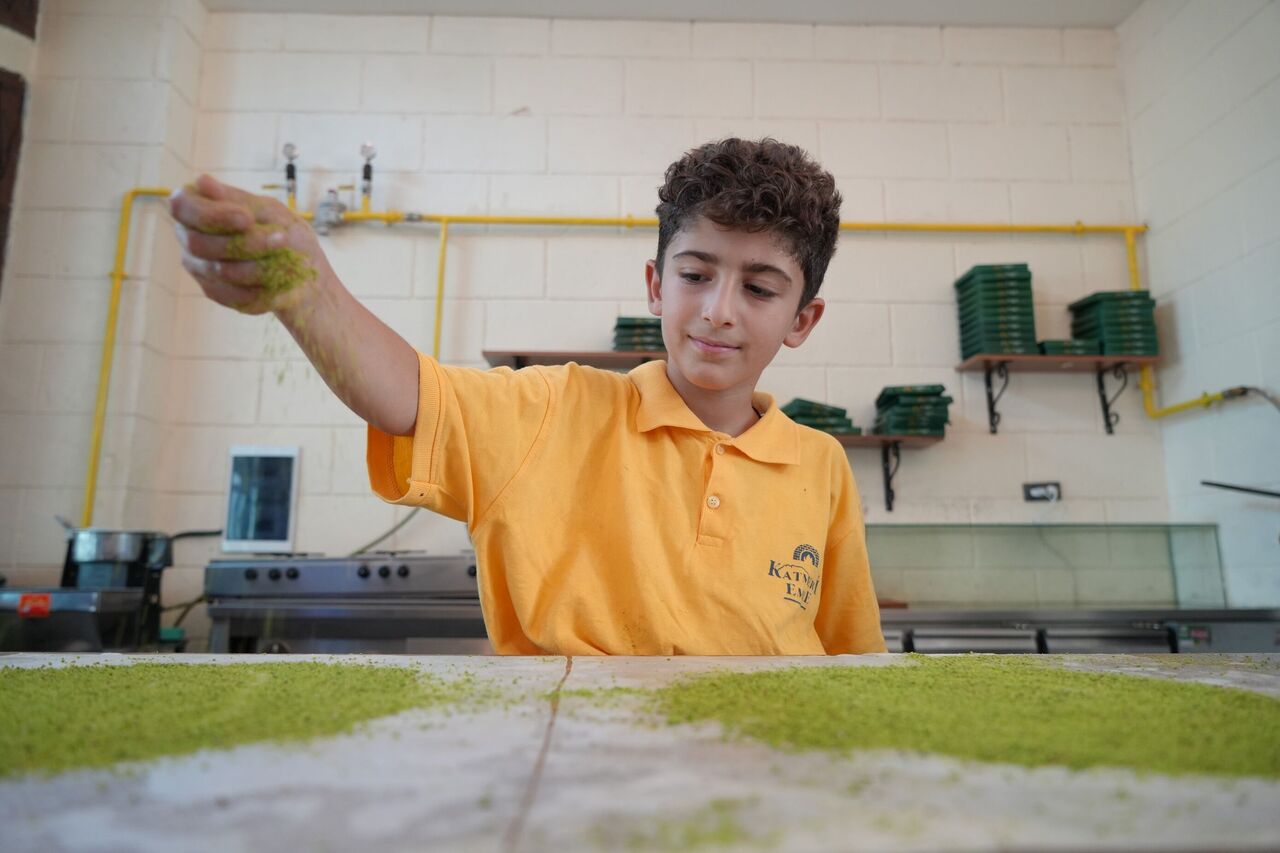 Gaziantep’in 9 Yaşındaki Katmer Ustası Sosyal Medyada Gündem Oldu (4)