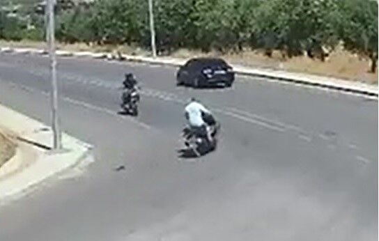 Gaziantep'te 2 Motosikletin Çarpışması Sonucu Meydana Gelen Kazada 2 Kişi Yaralandı (2)