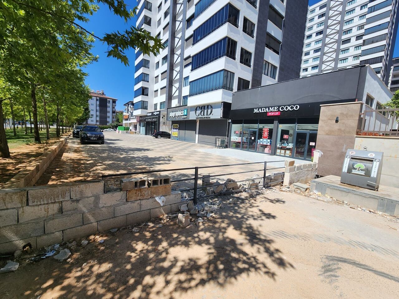 Gaziantep'te Kapanan Yol Iki Bina Arasında Krize Neden Oldu (5)