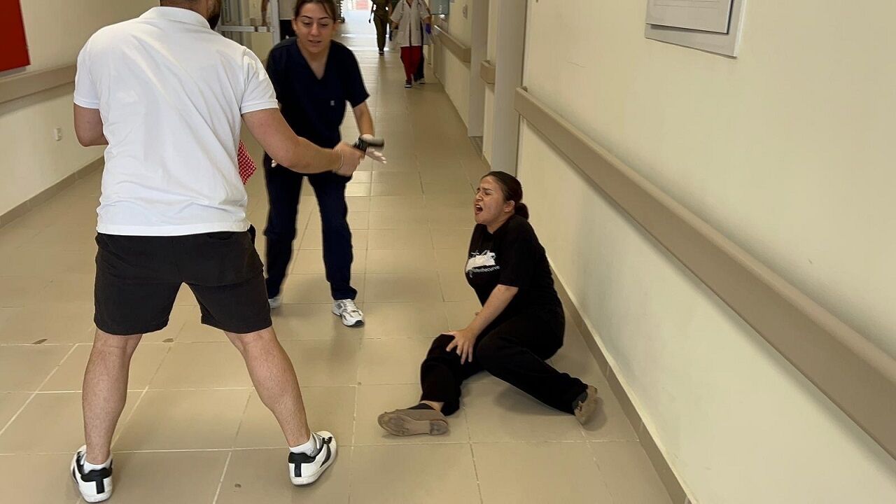 Gazipaşa Devlet Hastanesi'nde Gerçeği Aratmayan Tatbikat (6)