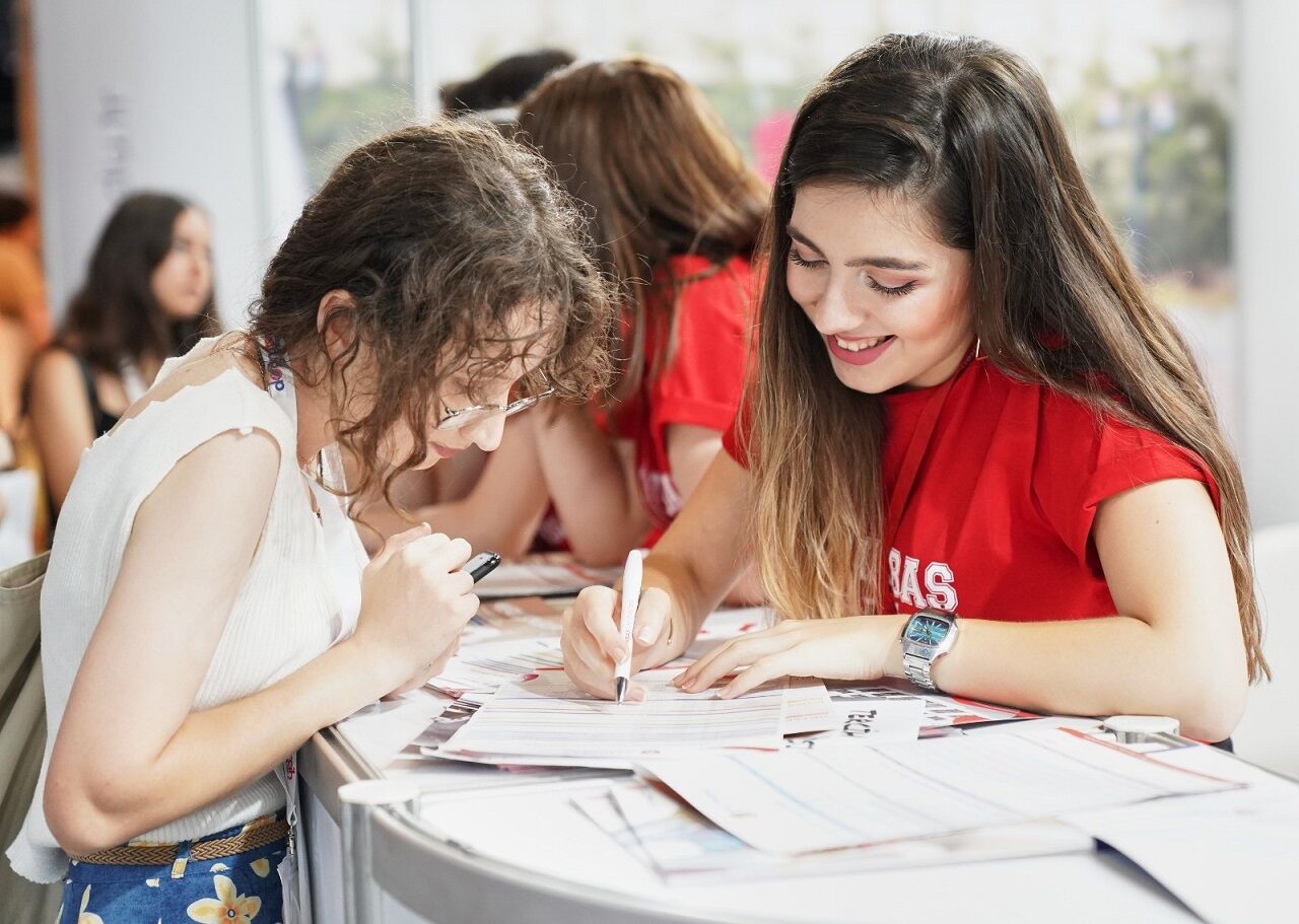 Gi̇btü Aday Öğrencileri Üniversite Tercih Fuarı’nda Bekliyor (3)