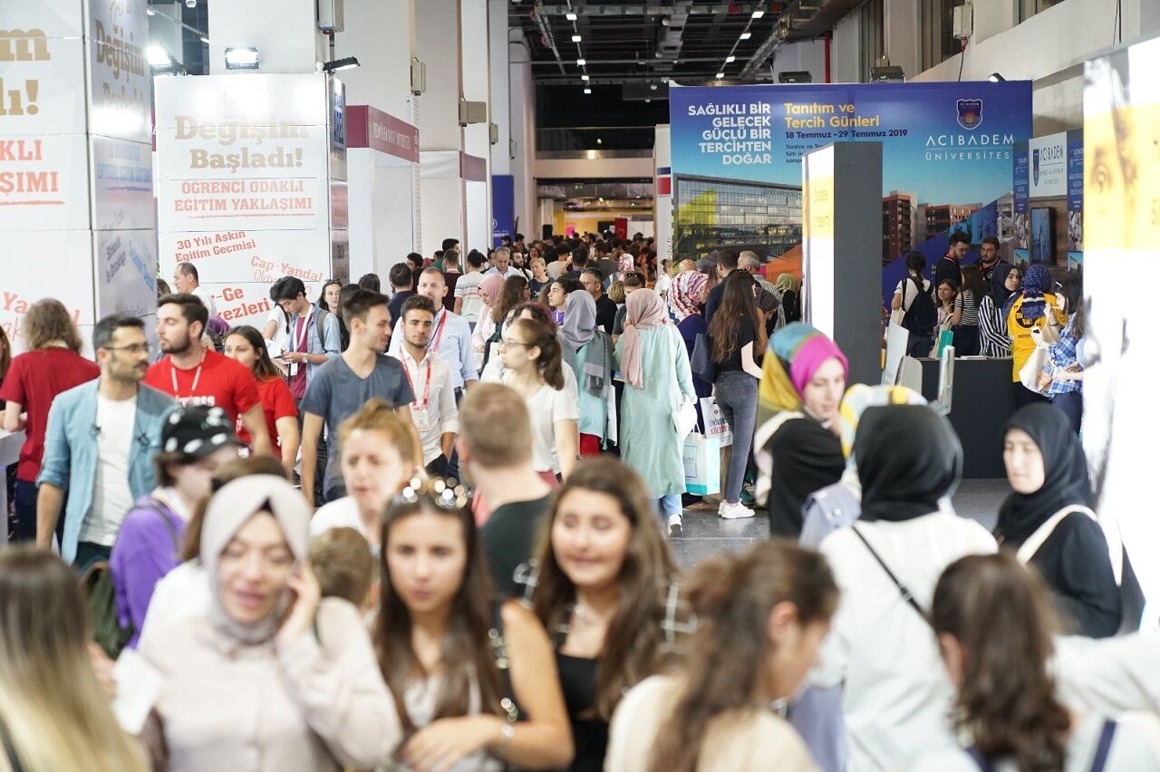 Gi̇btü Aday Öğrencileri Üniversite Tercih Fuarı’nda Bekliyor (5)