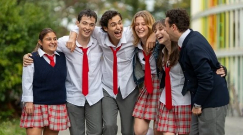 Gökçe Bahadır Ve Onur Tuna Ile “Geleceğe Mektuplar” 23 Temmuz’da Netflix’te! (1)