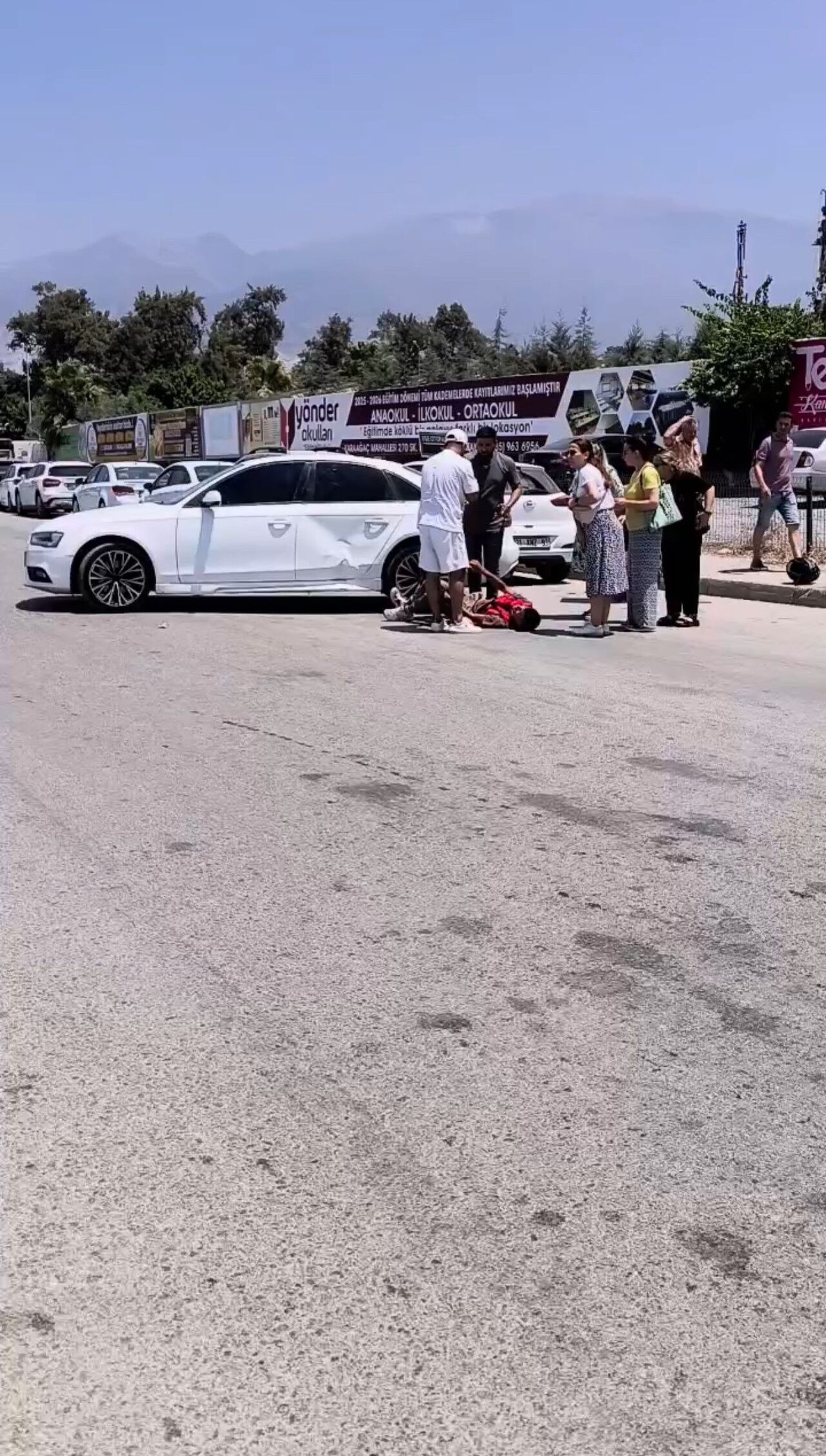 Hatay'da Motosikletli Kurye Kaza Yaptı 1 Yaralı (2)