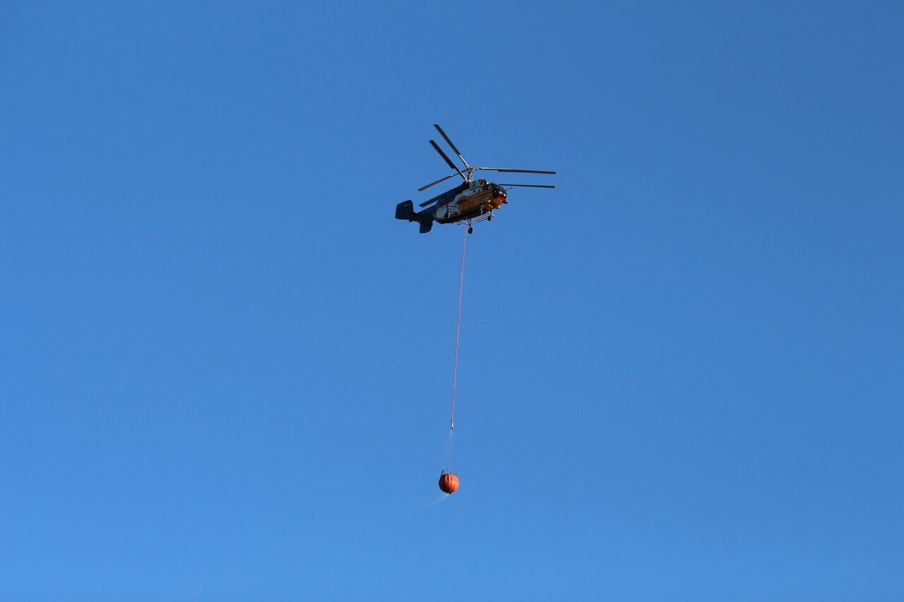Hatay’daki Orman Yangınına Havadan Müdahale Gün Doğumuyla Yeniden Başladı (3)