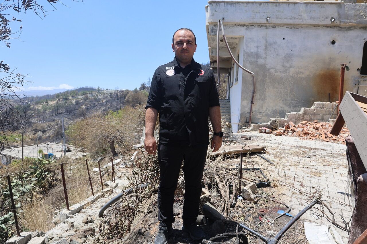 Hatay’daki Yangında 4 Bina Ağır Hasar Gördü (5)