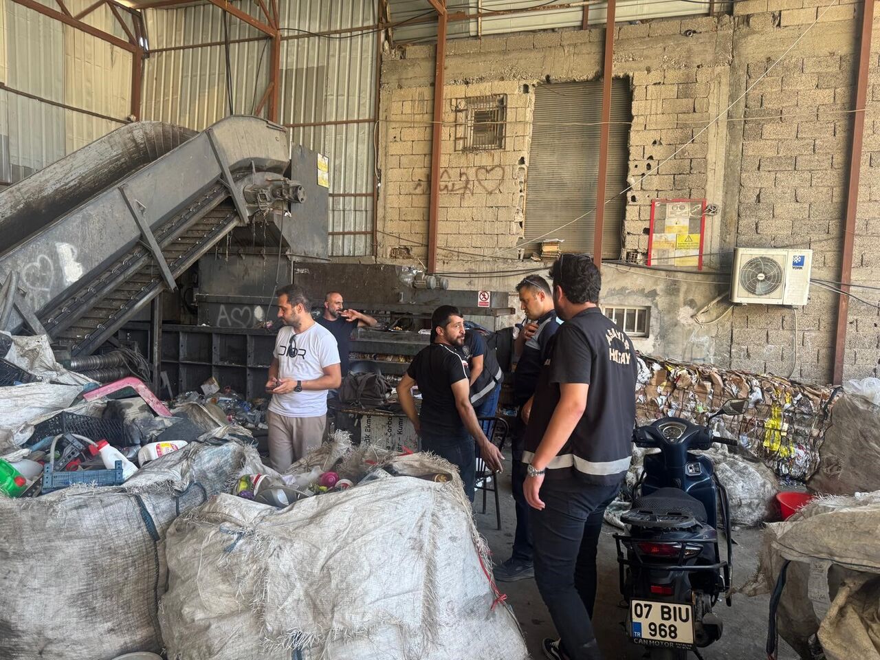 İskenderun’da Hurdacılara Sıkı Denetim 8 İş Yerine Ceza (2)