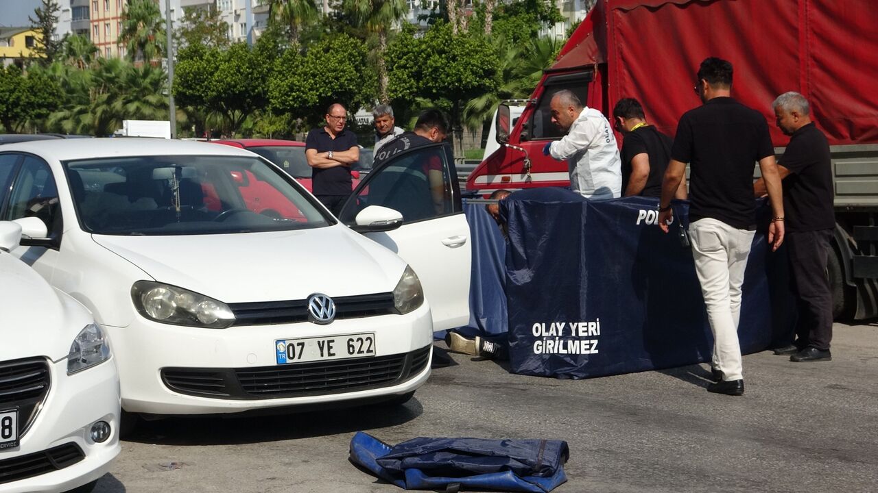 Kadayıf Dağıtırken Direksiyon Başında Hayatını Kaybetti (3)