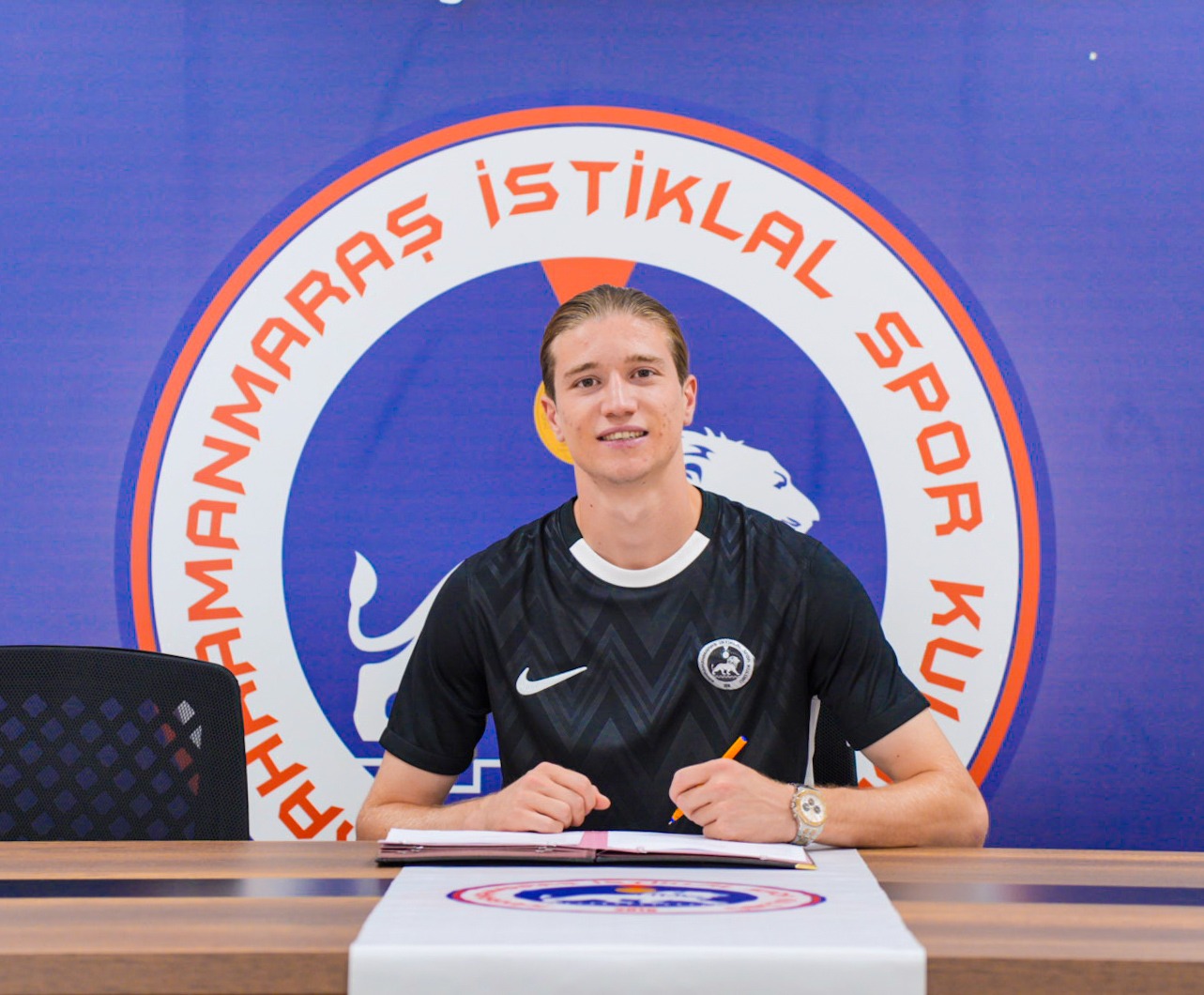 Kahramanmaraş İstiklalspor'dan Golcü Hamlesi Arda Çolak Transfer Edildi (1)