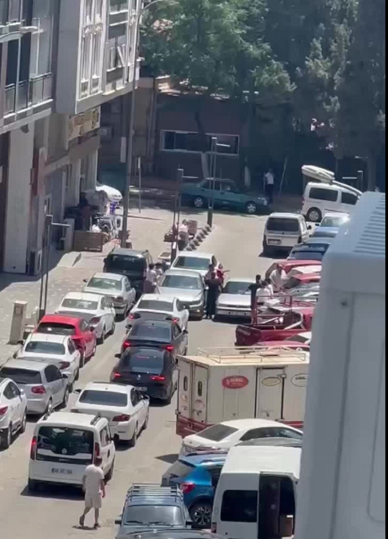 Kahramanmaraş Moda Sokak’ta Ters Yön Kavgası Kamerada (4)