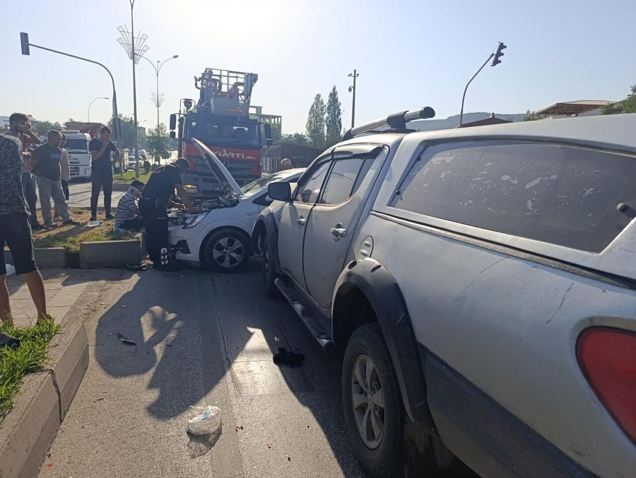 Kahramanmaraş Pazarcık’ta Korkutan Kaza Yaralı Vatandaş Hastaneye Sevk Edildi (4)