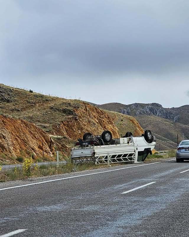 Kahramanmaraş Ta Pikap Devrildi Ekipler Olay Yerinde 2 (1)