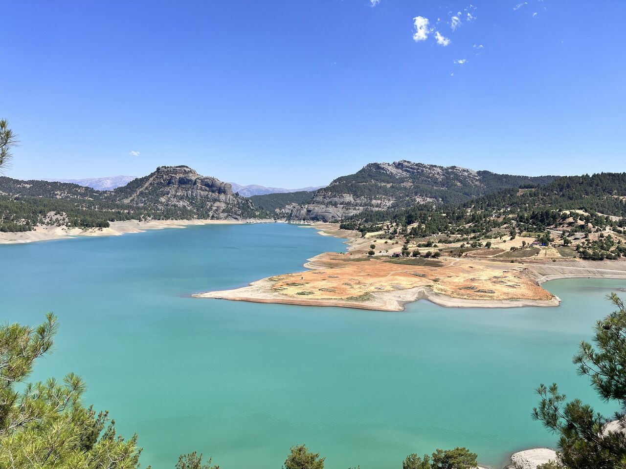 Kahramanmaraş'ta Ali Kayası Ve Güredil Kalesi Eşliğinde Eşsiz Doğa Manzarası (5)