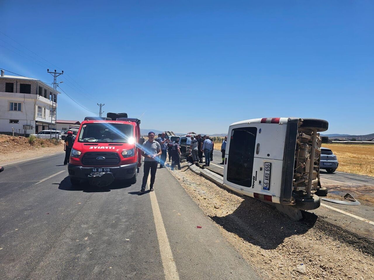 Kahramanmaraş’ta Hafif Ticari Araçlar Çarpıştı! 4 Yaralı Var (2)