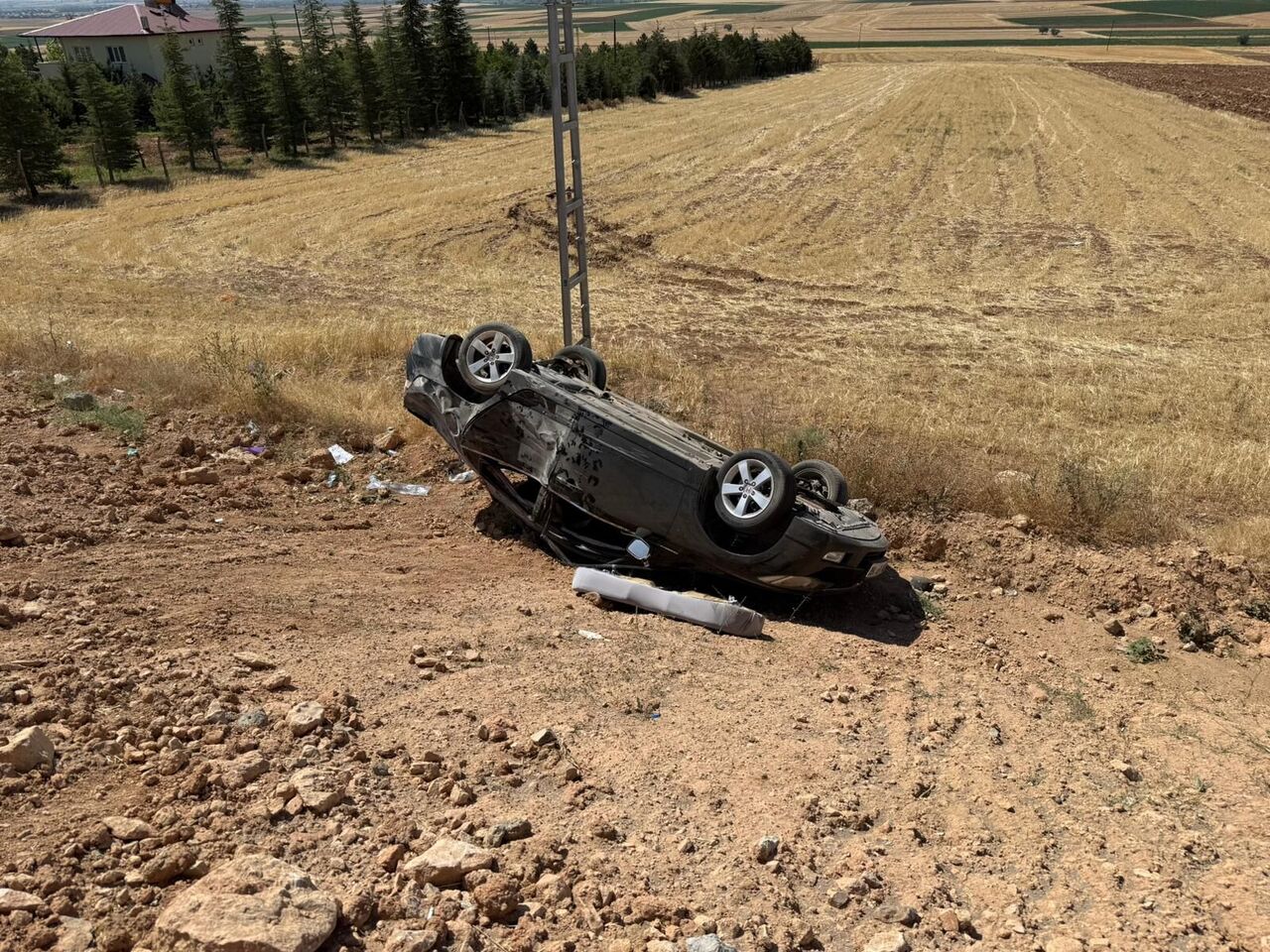 Kahramanmaraş'ta Kontrolden Çıkan Otomobil Takla Attı 4 Yaralı (2)