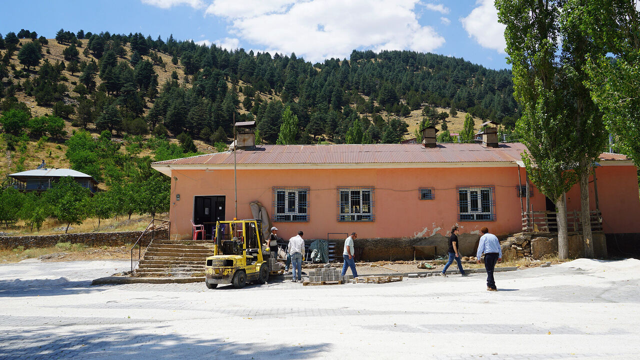 Kahramanmaraş'ta Mahallelere Yeni Yollar Yapılıyor (6)