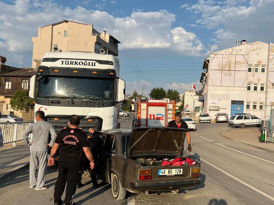 Kahramanmaraş’ta Otomobil Ile Kamyon Çarpıştı 1 Yaralı (1)