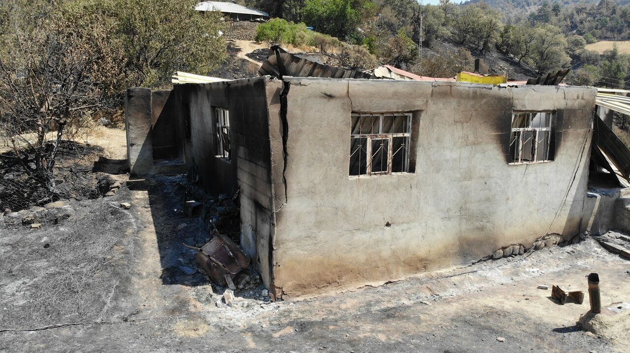 Kahramanmaraş’ta Yangın Faciası Evler Alev Alev Yandı (2)-1